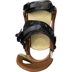 ARBOR CYPRESS MARK CARTER EDITION -Snowboard Gear Shop arbor cypress mark carter 2023 studio 05 1