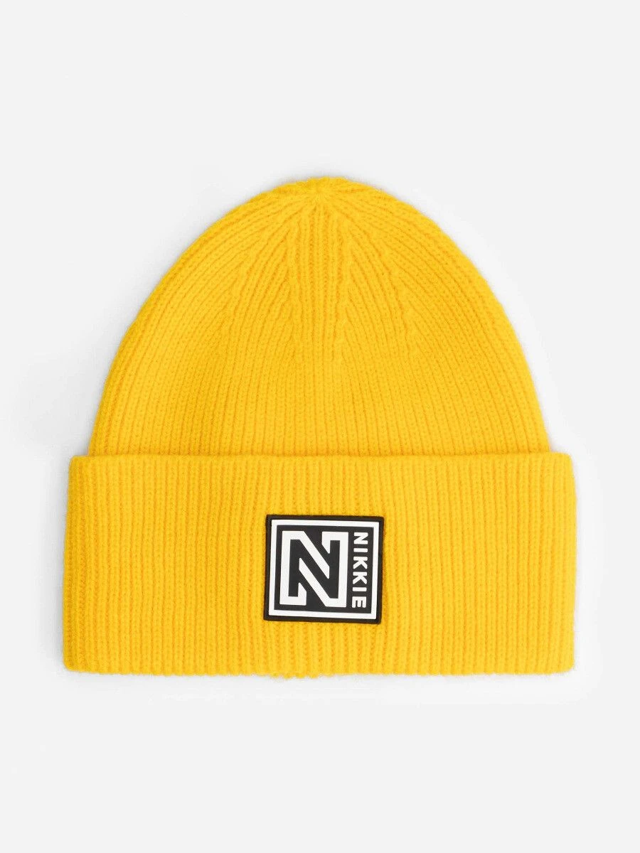 NIKKIE BADGE BEANIE Warm Yellow 3 NIKKIE BADGE BEANIE Warm Yellow