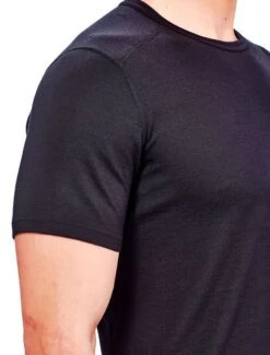 ICEBREAKER MEN'S OASIS SHORT SLEEVE CREWE Black