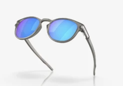 OAKLEY LATCH Matte Grey Ink Polarized -Snowboard Gear Shop scherm afbeelding 2023 04 08 om 09.44.55