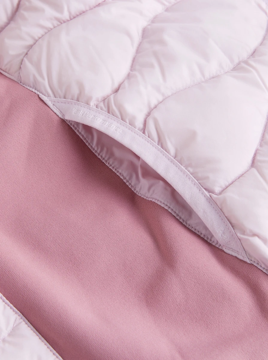 PEAK PERFORMANCE HELIUM HYBRID DOWN HOOD JACKET WOMEN Cold Blush / Bitter Root 6 PEAK PERFORMANCE HELIUM HYBRID DOWN HOOD JACKET WOMEN Cold Blush / Bitter Root - Afbeelding 4