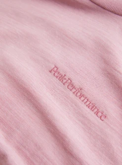 PEAK PERFORMANCE MAGIC ROLLNECK WOMEN Bitter Rood -Snowboard Gear Shop schermafbeelding 2022 10 22 om 11.33.24